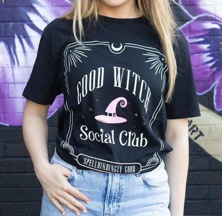 Homewear - Pink Good Witch Social Club Unisex T-shirt Size XL - SOMETHING DIFFERENT WHOLESALE EUROPE BV
