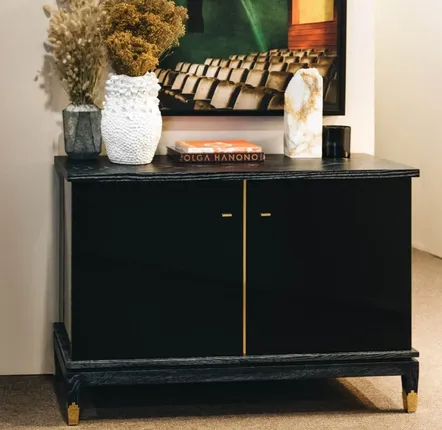 Chambres d'hôtels - Anna Cabinet, Buffet haut, bois massif, pieds en laiton, Portugal - DUISTT