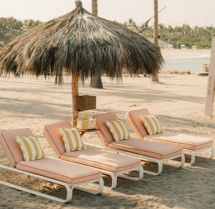 Lawn chairs - The Contini Sun Lounger - BUSINESS & PLEASURE CO.
