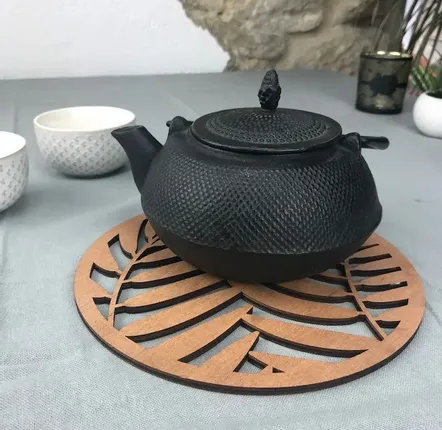Objets de décoration - Dessous de plat en bois - Fougère dorée - LA COUR DU JUCH