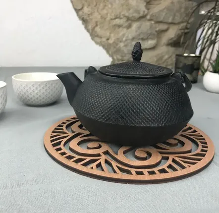Objets de décoration - Dessous de plat en bois - Breton Spirit - LA COUR DU JUCH