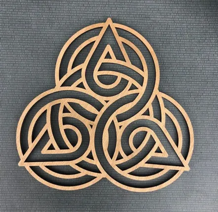 Objets de décoration - Dessous de plat en bois - Triskel - LA COUR DU JUCH