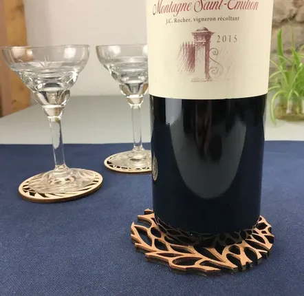 Wine accessories - Wooden bottle coaster - Coral - LA COUR DU JUCH