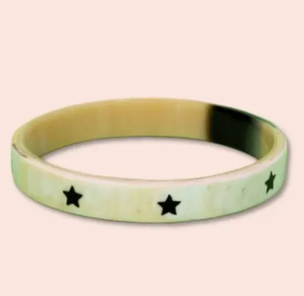 Bijoux - Bracelet Corne 10mm Etoiles Noir 04 - JOLIE JULIE