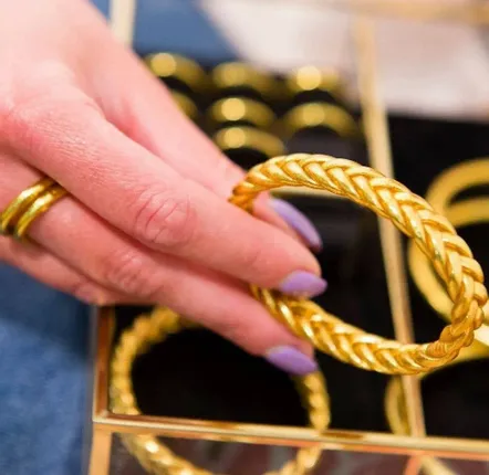 Bijoux - Jonc Bouddhiste Traditionnel Tresse Dore - JOLIE JULIE