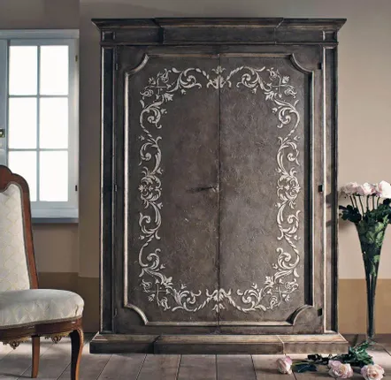 Wardrobe - "Rinascimento" Wardrobe hand decorated with spatulated finish - INTERIORS ITALIA