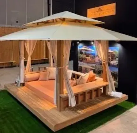 Gazébos, belvédères et pavillons de jardin - SAVANA – Lit de jardin haut de gamme / Gazebo de détente extérieur - HONEYMOON
