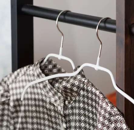 Office furniture and storage - MAWA lightweight metal top hanger black 42cm pack of 100 - MAWA