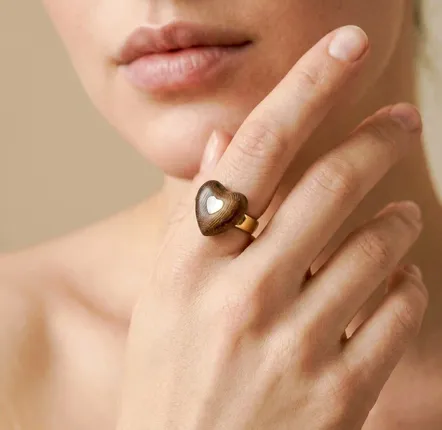 Bijoux - Bague ajustable petit coeur bois - Wild Heart - NATURE BIJOUX
