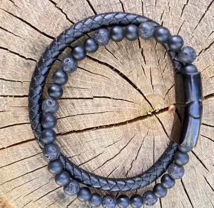Bracelets - BRACELET CUIR NOIR AVEC PIERRE DE LAVE ET SHUNGITE - JOLIE JULIE