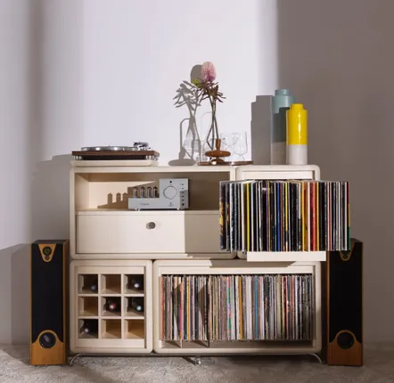 Buffets - Curtis — Meuble vinyle sculptural & espace d'écoute - GROOVALY