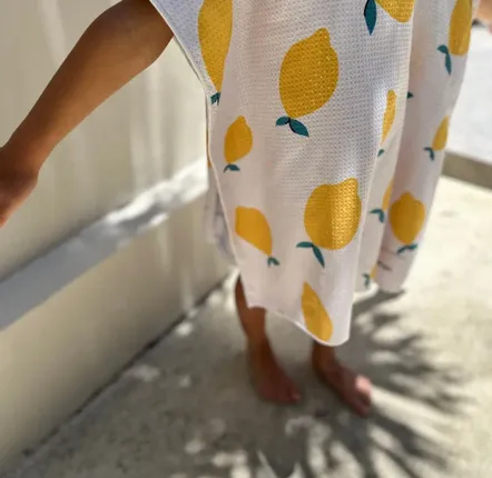 Other bath linens - Bath poncho for children 2-7 years old, white lemon patterns - TROPESA