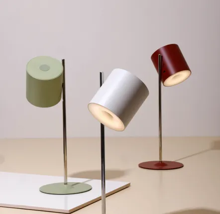 Moveable lighting - FLYT Portable Lamp - DESIGN LETTERS