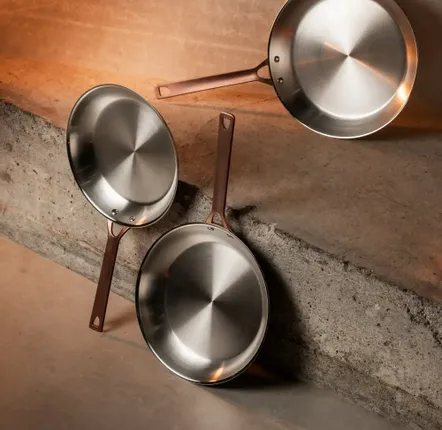Frying pans - Bicentenary Brushed Stainless Steel Frying Pan with Copper-Finish Hand - CRISTEL