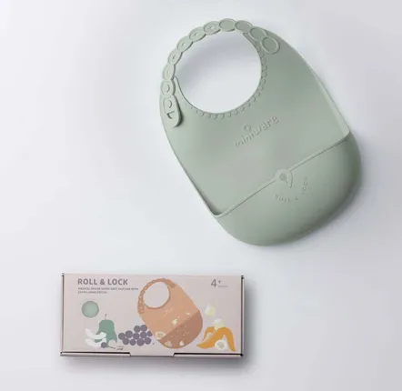 Children's mealtime - Roll & Lock Silicone Bib-Sage - MINIWARE AB