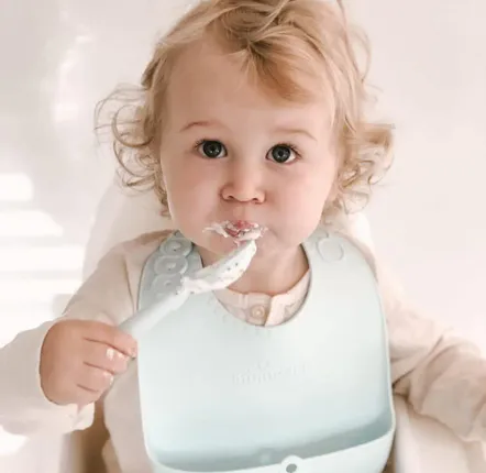 Children's mealtime - Silicone Trainging Spoon Set -sage/oat - MINIWARE AB