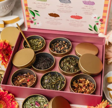 Coffee and tea - La Petite Palette - Discovery Set of 8 Organic Teas & Herbal Teas in B - TEA HERITAGE