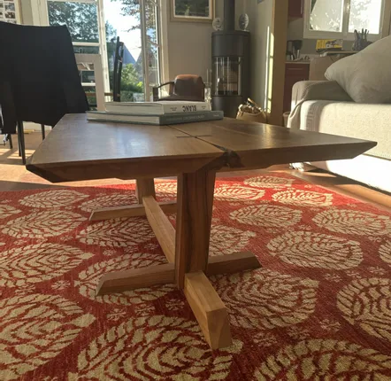 Tables basses - Table basse "Wharton" bois massif noyer ou acajou - LES ATELIERS VAU FONTAINE