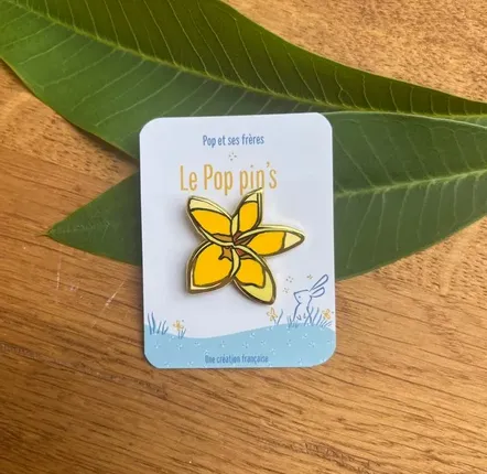 Brooches - Pins La fleur de frangipanier - POP ET SES FRÈRES