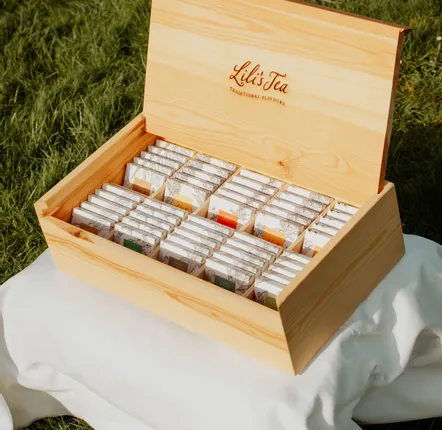 Tea and coffee accessories - Lili’s Tea wooden tea chest - LILI'S TEA