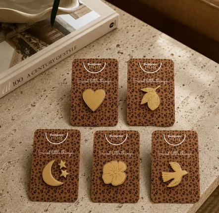Brooches - Gold metal pins - BONJOUR LITTLE