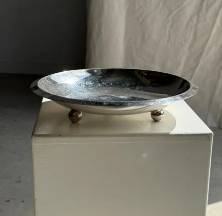Plats et saladiers - Coupe sur pieds boules en métal argenté D30 H7 cm - OFFICE OBJETS