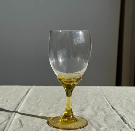 Stemware - Set of 6 vintage glasses with yellow stem: meeting of 4 large and 2 sm - OFFICE OBJETS