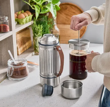 Coffee and tea - BLACK+BLUM Vacuum Flask| Stainless Steel Thermos with 2 Cups |1L|1.4L - BLACK+BLUM EUROPE