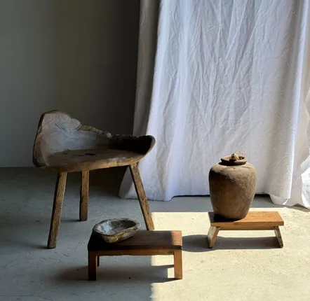 Footrests - Small antique rectangular quadripod teak bench from Indonesia H20 L45 - OFFICE OBJETS