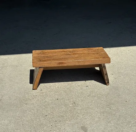 Footrests - Small low bench in ancient teak from Indonesia H16 W39 - OFFICE OBJETS