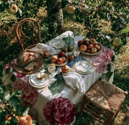 Table cloths - 100% linen tablecloth HYDRANGEA 140x250cm - NORRAVILLA