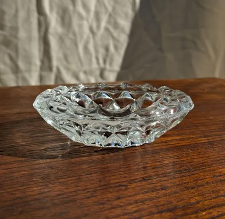 Objets de décoration - Cendrier en verre classique rosace D13 - OFFICE OBJETS