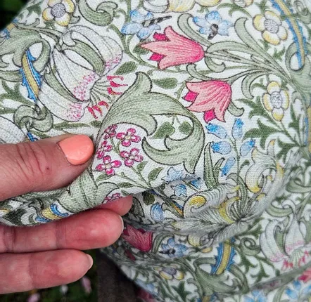 Comforters and pillows - 100% Linen Pillowcase - William Morris Golden Lily - NORRAVILLA
