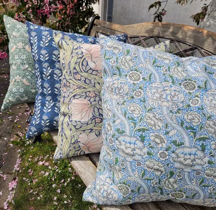 Comforters and pillows - 100% Linen Pillowcase - William Morris Wandle - NORRAVILLA