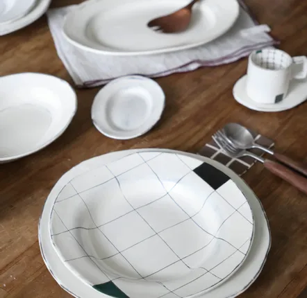 Plats et saladiers - Bol à pâtes Grid - KMOMENT