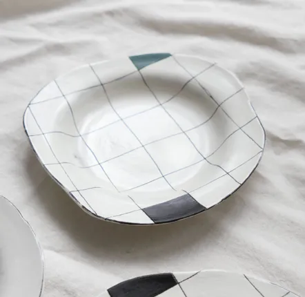 Plats et saladiers - Bol à pâtes Grid - KMOMENT
