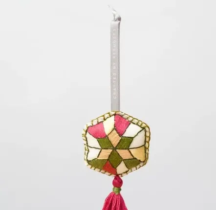 Christmas garlands and baubles - Handcrafted Aleppo Window Christmas Ornament - MADE51 - UNHCR