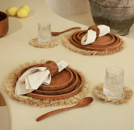 Assiettes au quotidien - Assiette ronde en teck - DESIGN TRIP