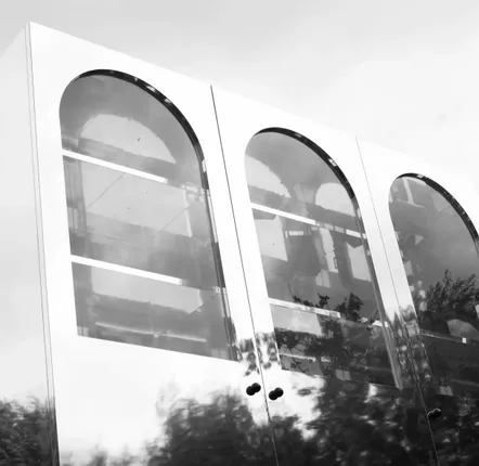 Etagères - L'armoire à miroirs - WANNES ROYAARDS
