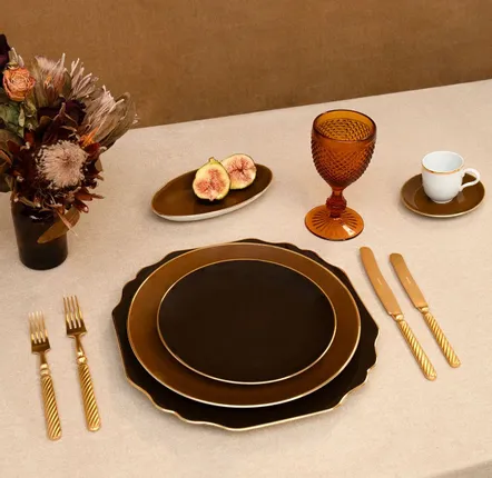 Formal plates - Maple and Walnut - Dinneware - PORCEL
