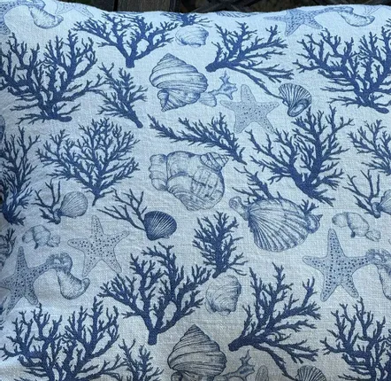 Couettes et oreillers  - Taie d'oreiller 100 % lin - Coraux et coquillages - Bleu indigo marin - NORRAVILLA  — THE ART OF LINEN