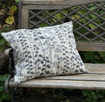 Couettes et oreillers  - Taie d'oreiller 100 % lin - Motif aneth nordique bleu indigo - NORRAVILLA  — THE ART OF LINEN
