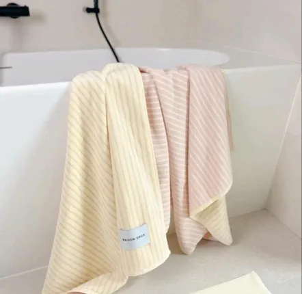 Bath towels - BATH & BEACH Collection - MAISON DEUX