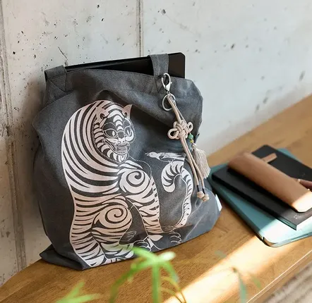 Bags and totes - Tiger and Magpie Eco Bag - BON`EE(LIVING ART BRAND)