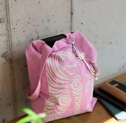 Bags and totes - Tiger and Magpie Eco Bag - BON`EE(LIVING ART BRAND)