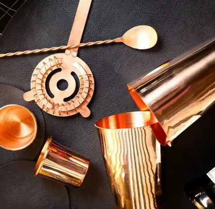 Café et thé - Set à Cocktails Artisanal en Cuivre Massif – Shaker, Doseurs, Passoire - BELS & PEARL