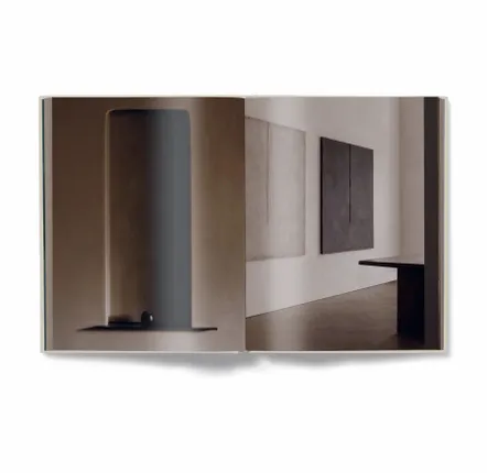 Decorative objects - The Art of Less - NEW MAGS