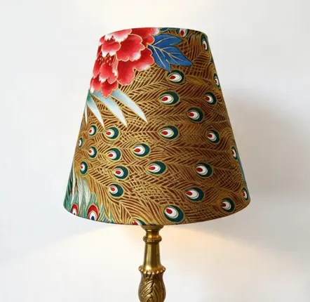 Table lamps - Peacock pattern lampshade, flowers, gold - CHATEAU TALES