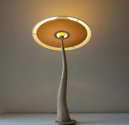 Table lamps - Madame Swo — Lampe de table grand format - OMALIGHT