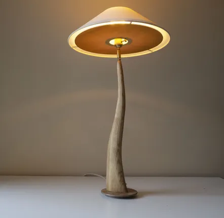 Table lamps - Madame Swo — Lampe de table grand format - OMALIGHT